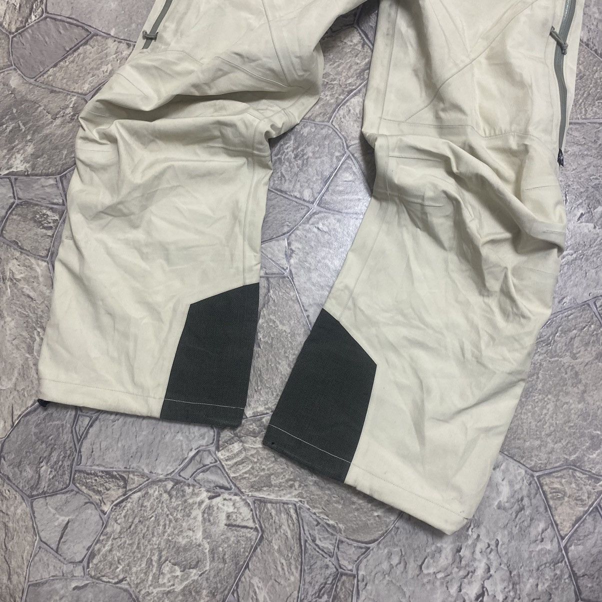 Arc'teryx ARCTERYX Pants Trekking Gore-Tex Size US 32 / EU 48 - 2 Thumbnail