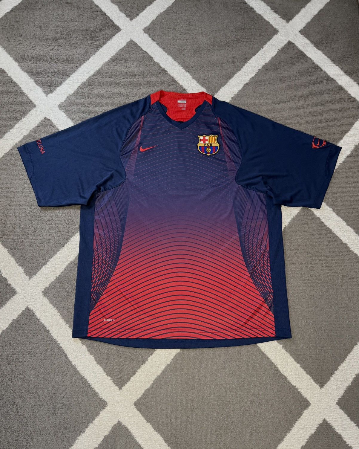 Nike Nike FC Barcelona Y2K Retro 2006-07 Training T-Shirt Jersey Size US L / EU 52-54 / 3 - 5 Thumbnail