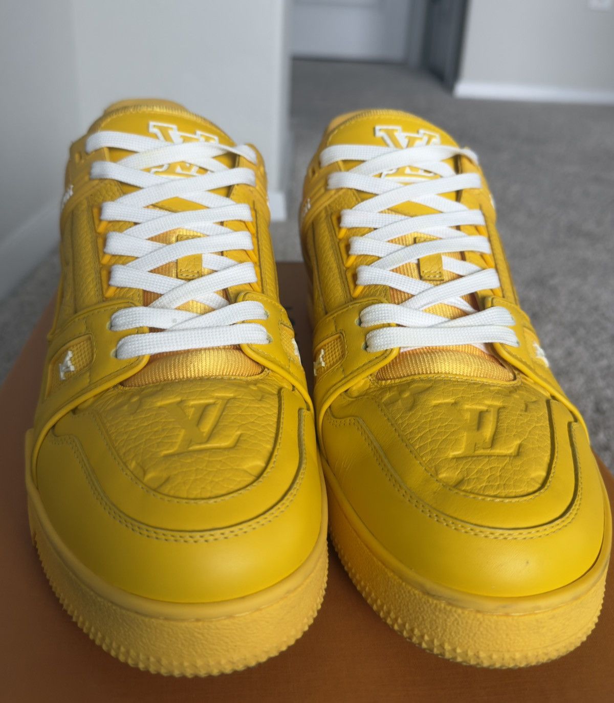 Louis Vuitton Louis Vuitton Yellow Embossed Monogram Trainer Size US 10 / EU 43 - 4 Thumbnail