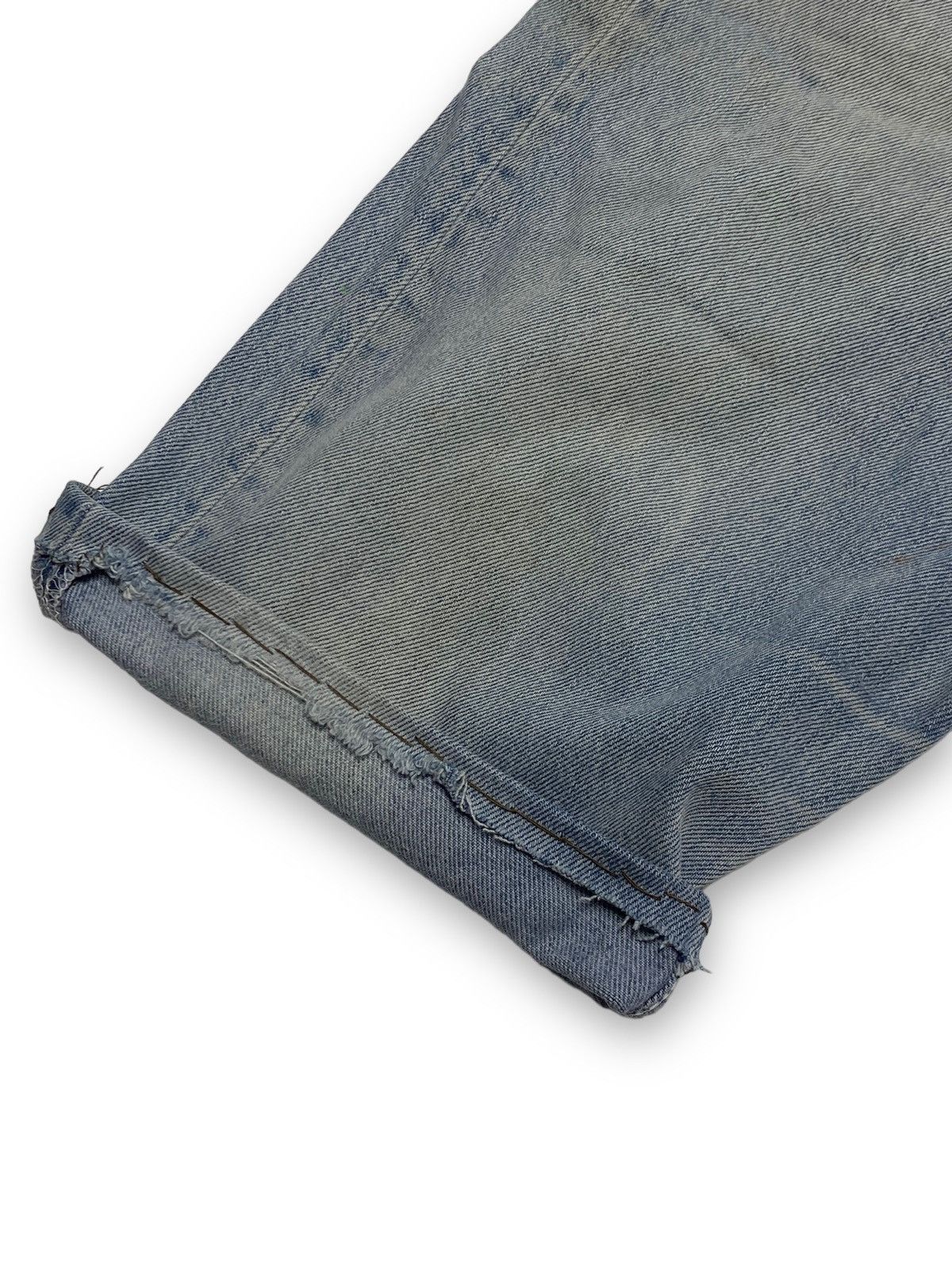 Levi's Vintage Clothing 90s Vintage LEVI'S Light Blue Denim Distressed Shorts Size US 31 - 4 Thumbnail