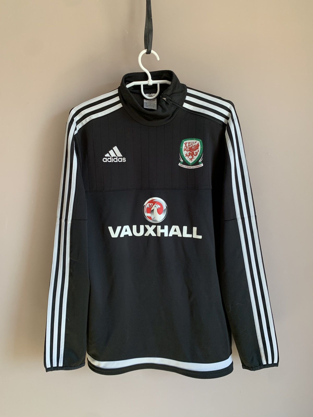 Adidas Wales 2016 Football Sweatshirt Adidas Soccer Black Size M Size US M / EU 48-50 / 2 - 1 Thumbnail