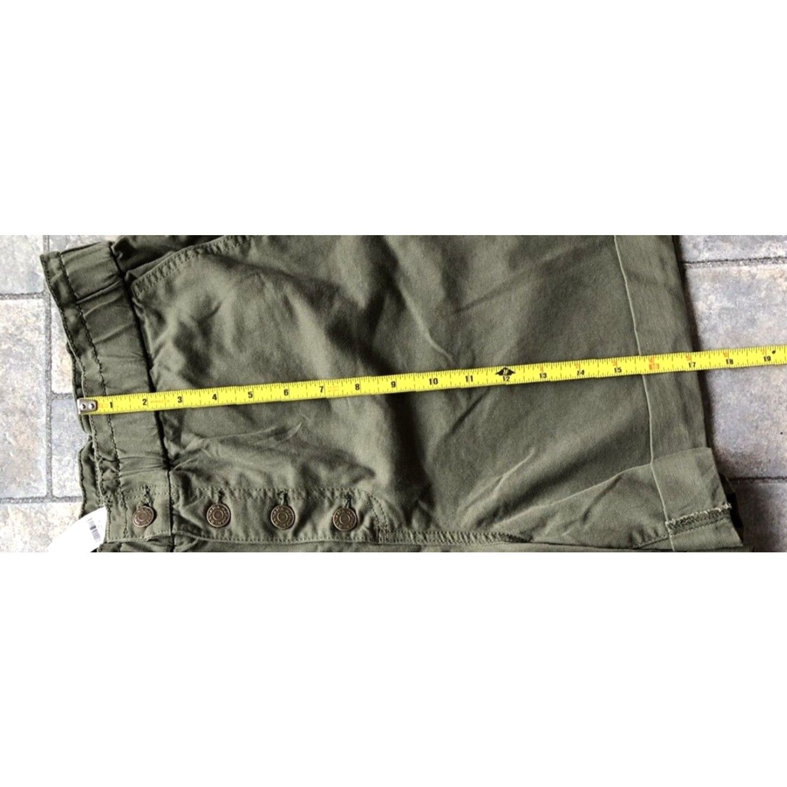 Banana Republic VINTAGE Banana Republic Shorts Women's 12 Green Cotton Spandex Viscose Button Pockets 90s Hipster Preppy Designer Outdoor Summer Fall Spring Womens Size 34" / US 12 / IT 48 - 3 Thumbnail