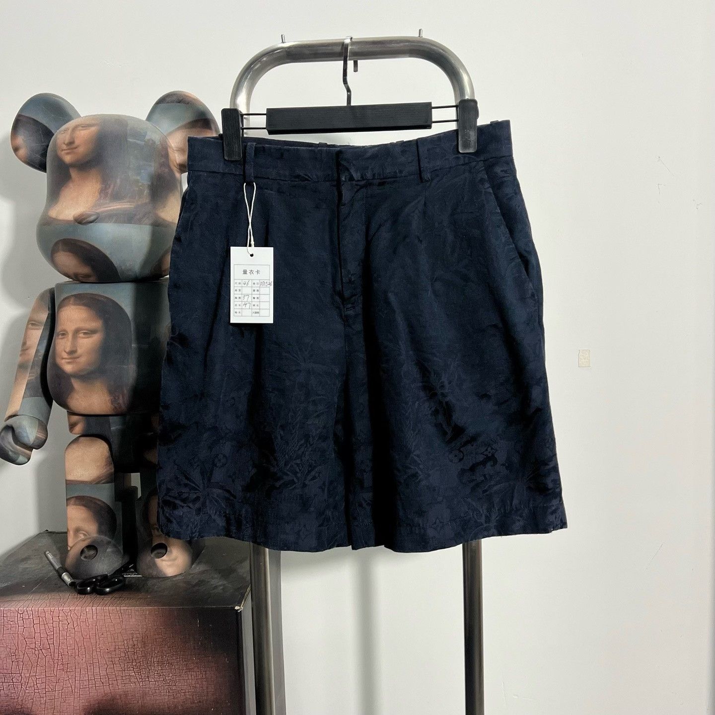 Louis Vuitton Louis Vuitton Casual Pants 34 Men Size US 34 / EU 50 - 1 Thumbnail