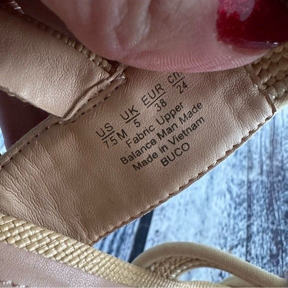 Franco Sarto Franco Sarto Women's Natural Color Buco Raffia Heeled Sandal Size US 7.5 / IT 37.5 - 5 Thumbnail