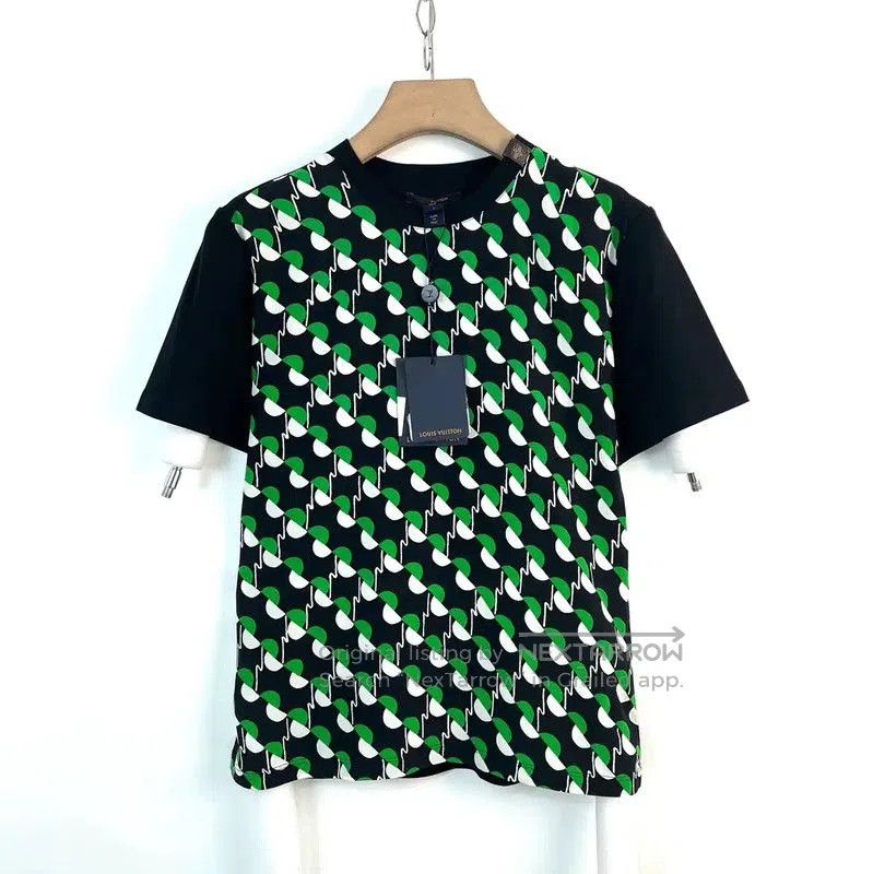 Louis Vuitton Louis Vuitton Short Sleeve Black Cotton T. Size S / US 4 / IT 40 - 1 Thumbnail