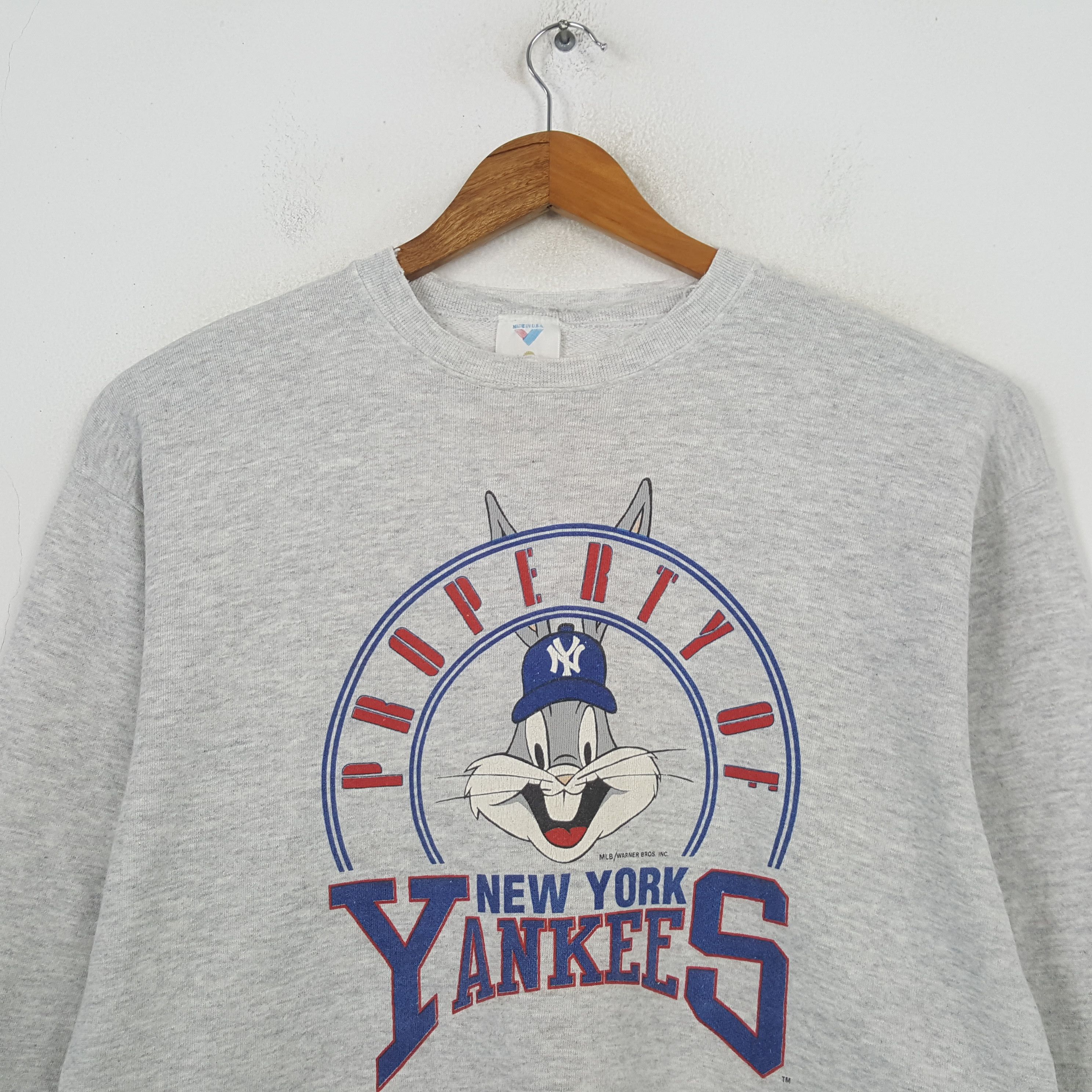 MLB Vintage Yankees X Bugs Bunny MLB Team Sweatshirt C302N11 Size US M / EU 48-50 / 2 - 2 Thumbnail