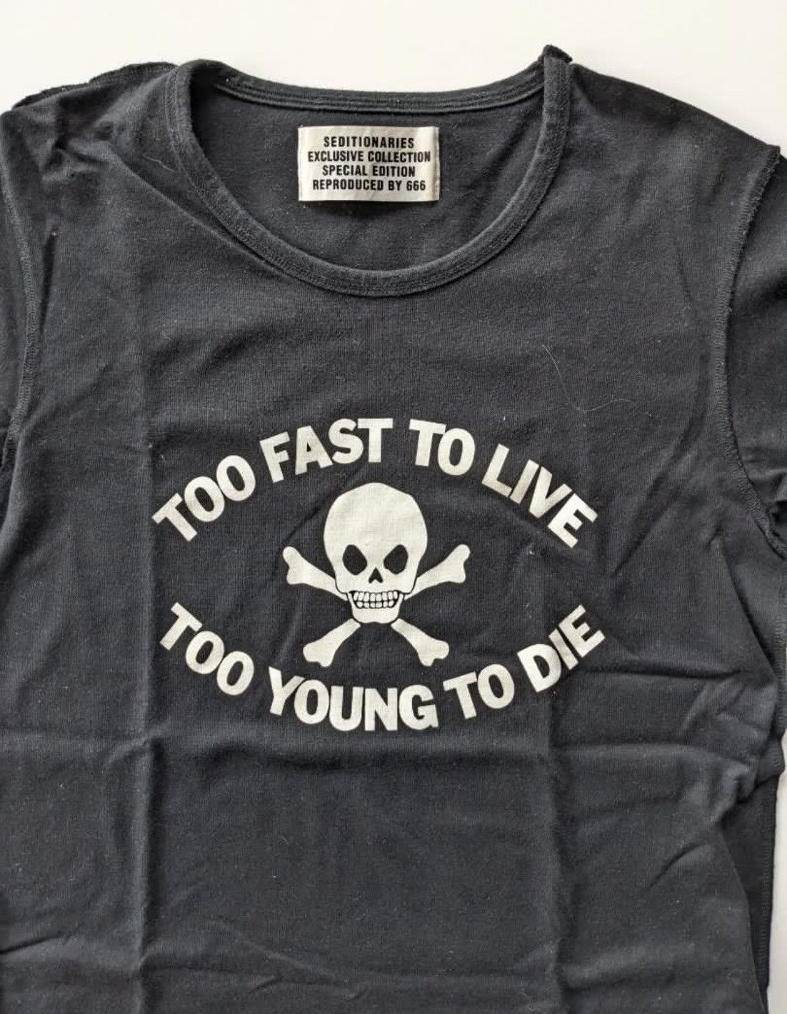 Japanese Brand × Seditionaries Seditioneries by 666 "to fast to live to young to die" poem Size US S / EU 44-46 / 1 - 5 Thumbnail