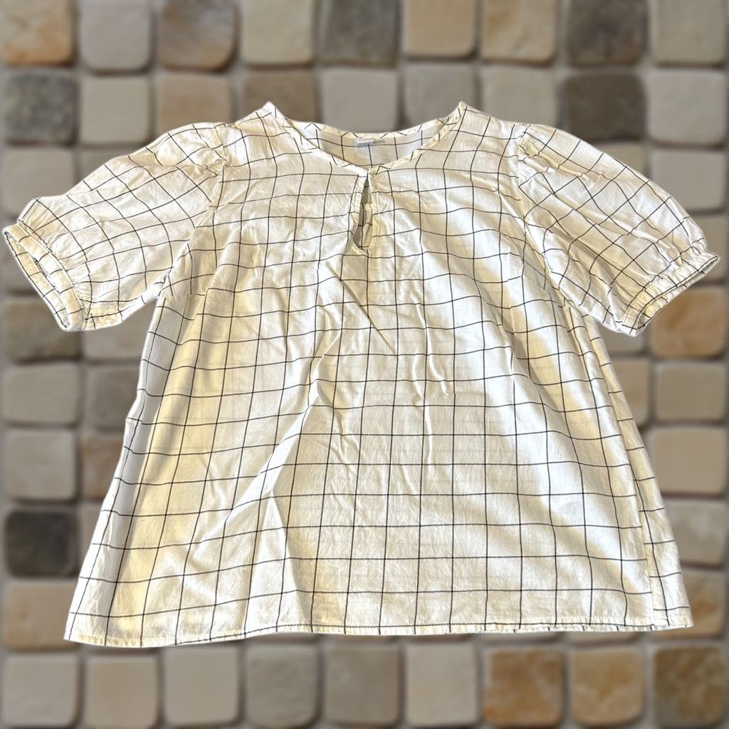 Old Navy Old Navy Blouse Shirt Women Small White Gray Window Pane Design Short Sleeve V-Neck Keyhole Knit 100% Cotton Multicolor Summer Casual Womens Size S / US 4 / IT 40 - 1 Thumbnail