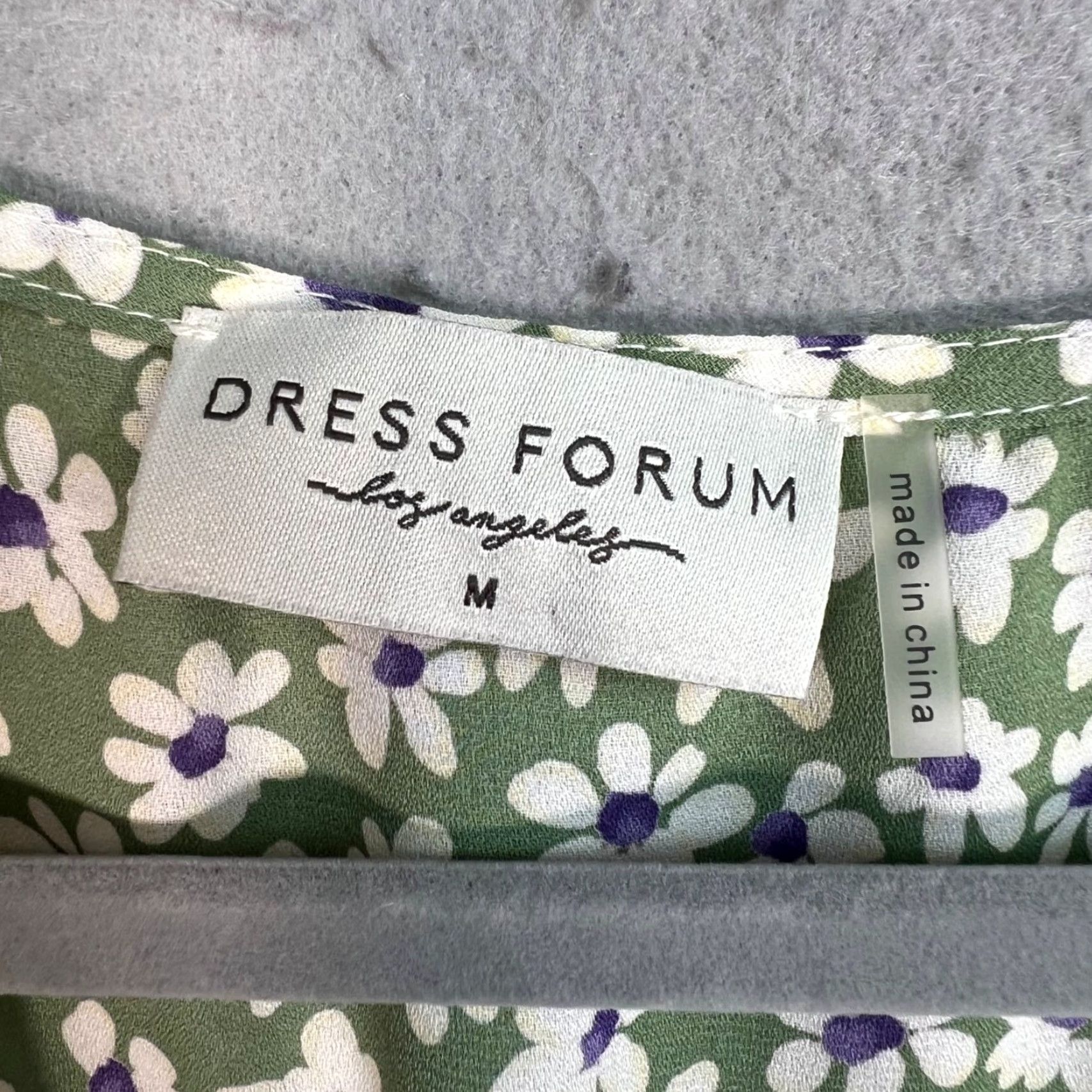 Vintage VINTAGE Dress Forum Blouse Long Sleeve Green Women M Cropped Polyester Dress Forum Blouse Womens Medium Green 90s Size M / US 6-8 / IT 42-44 - 3 Thumbnail