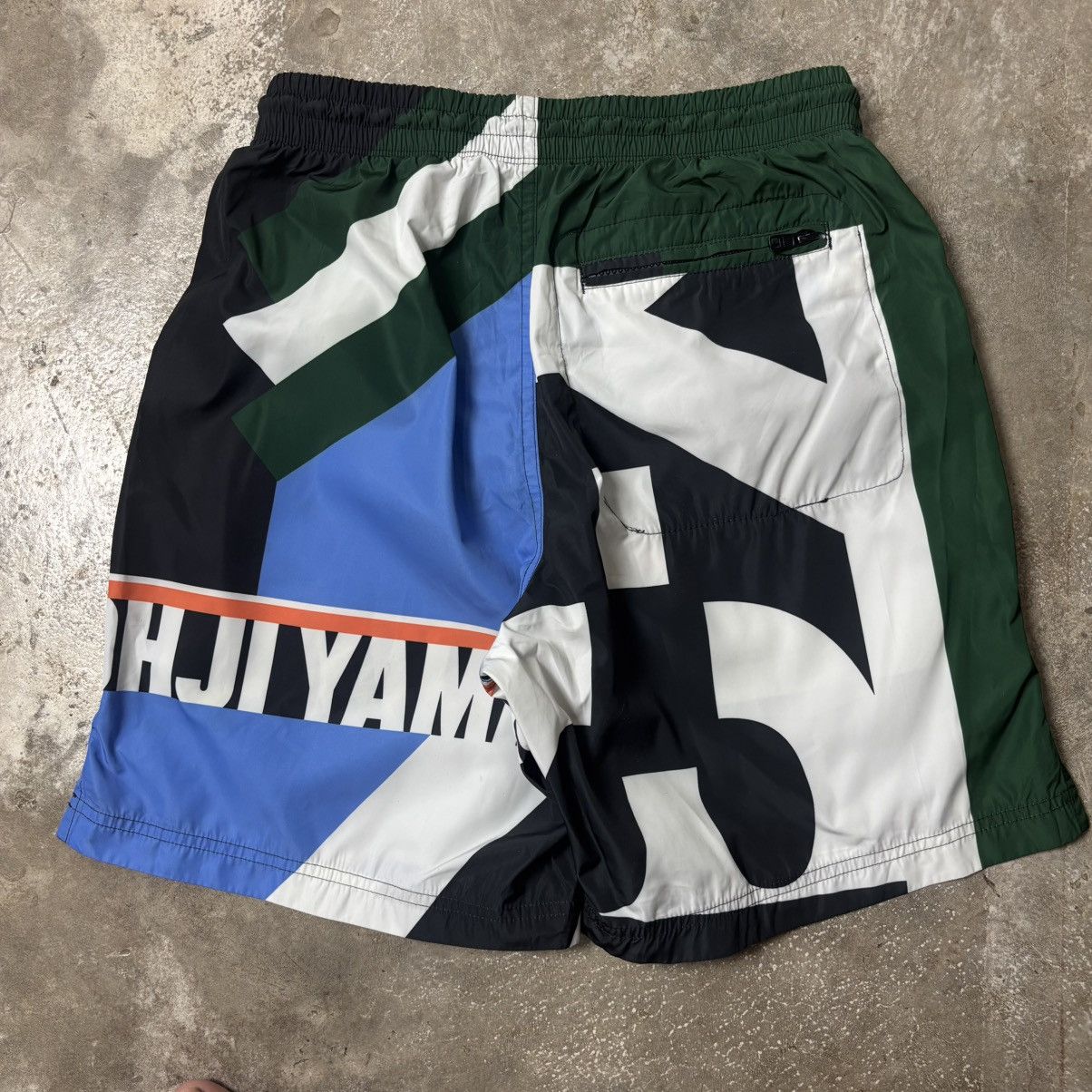 Y-3 × Yohji Yamamoto Y-3 YOHJI YAMAMOTO SHORTS Size US 30 / EU 46 - 8 Thumbnail