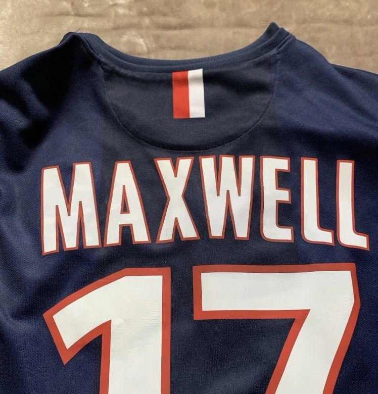 Nike Maxwell jersey psg Size US XS / EU 42 / 0 - 4 Thumbnail