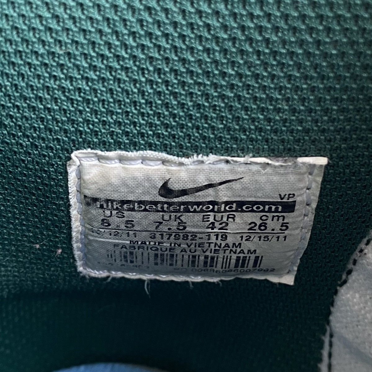Nike 2011 Nike Dunk High Gorge Green Sail Pack Size US 8.5 / EU 41-42 - 10 Thumbnail