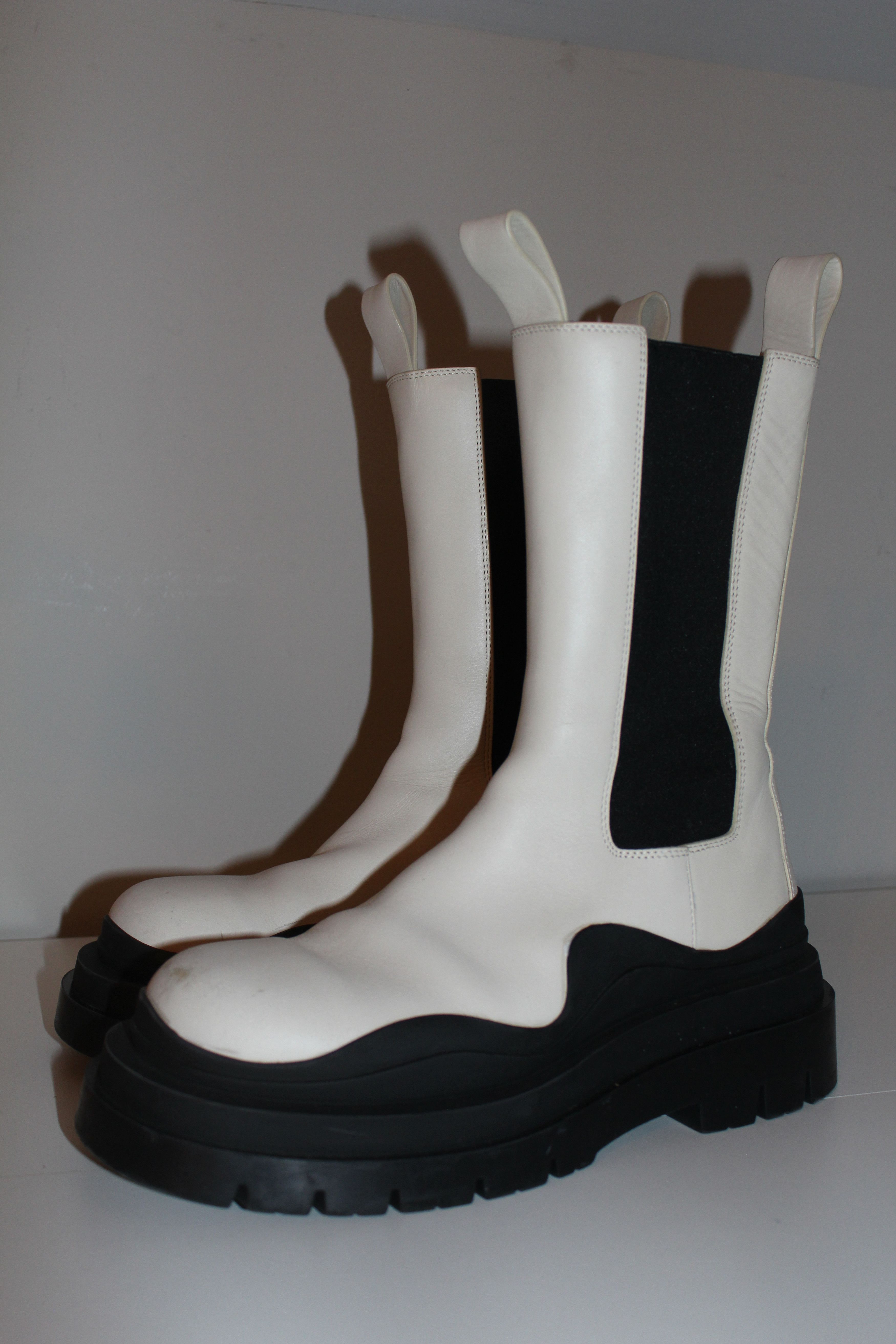 Bottega Veneta Bottega Veneta Tire Lug Chelsea Military Boots 38.5 US 8.5 Size US 8.5 / IT 38.5 - 1 Thumbnail
