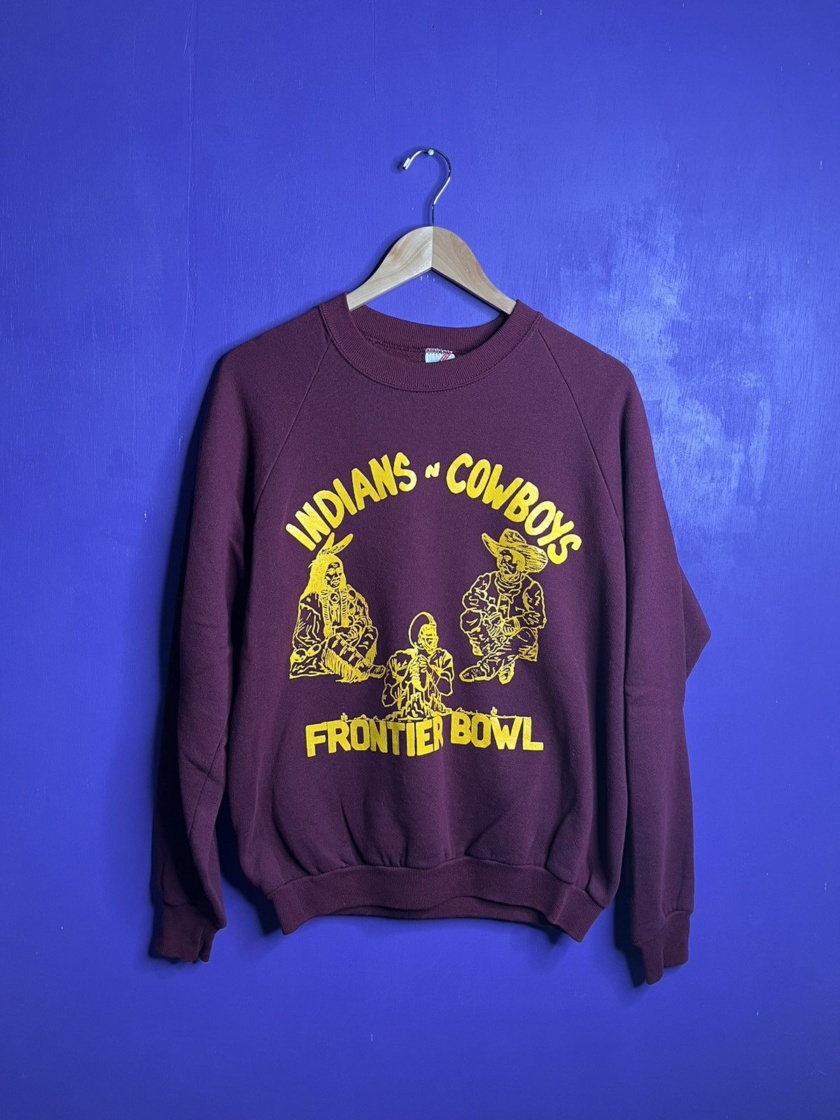 Vintage Vintage 80s Indians vs cowboys frontier bowl sweatshirt Size US L / EU 52-54 / 3 - 1 Thumbnail