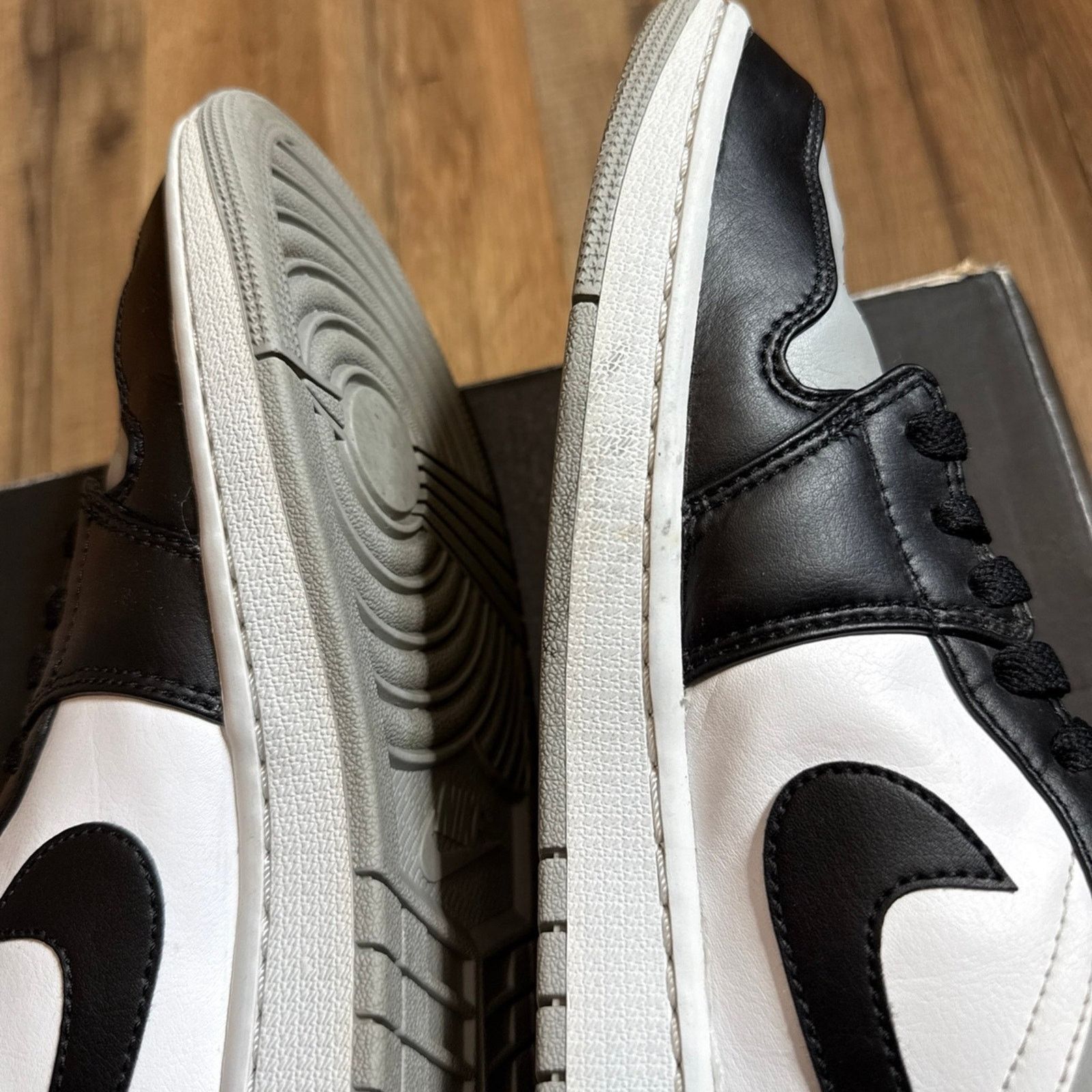 Jordan Brand Jordan 1 Low Shadow Toe Size US 10 / EU 43 - 4 Thumbnail