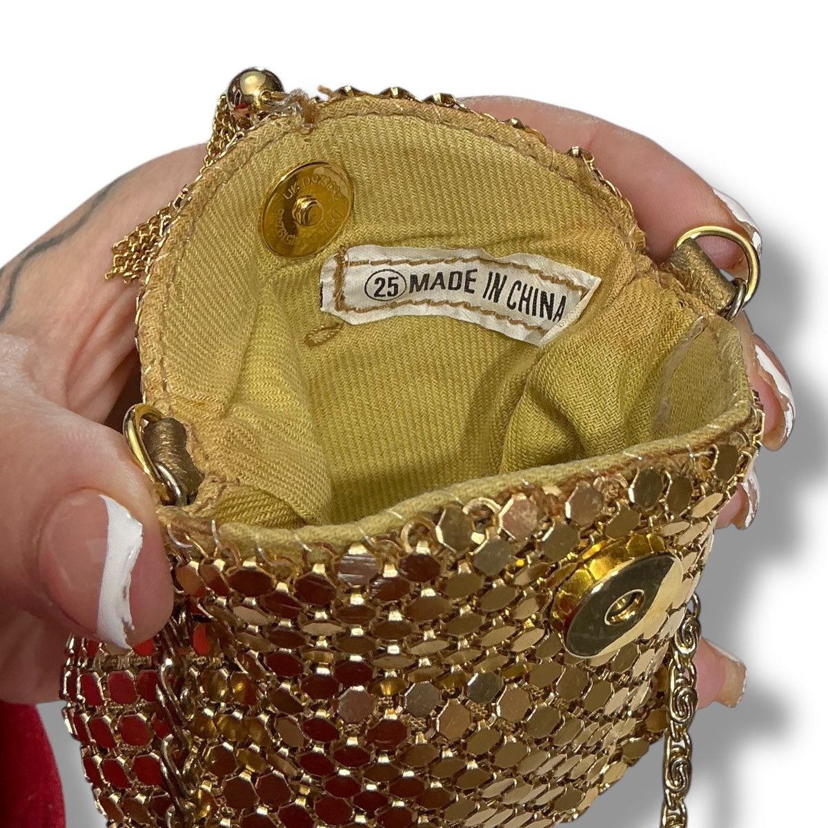 Other Gold Chainmail Mini Evening Coin Clutch with Crossbody Chain Size ONE SIZE - 8 Thumbnail