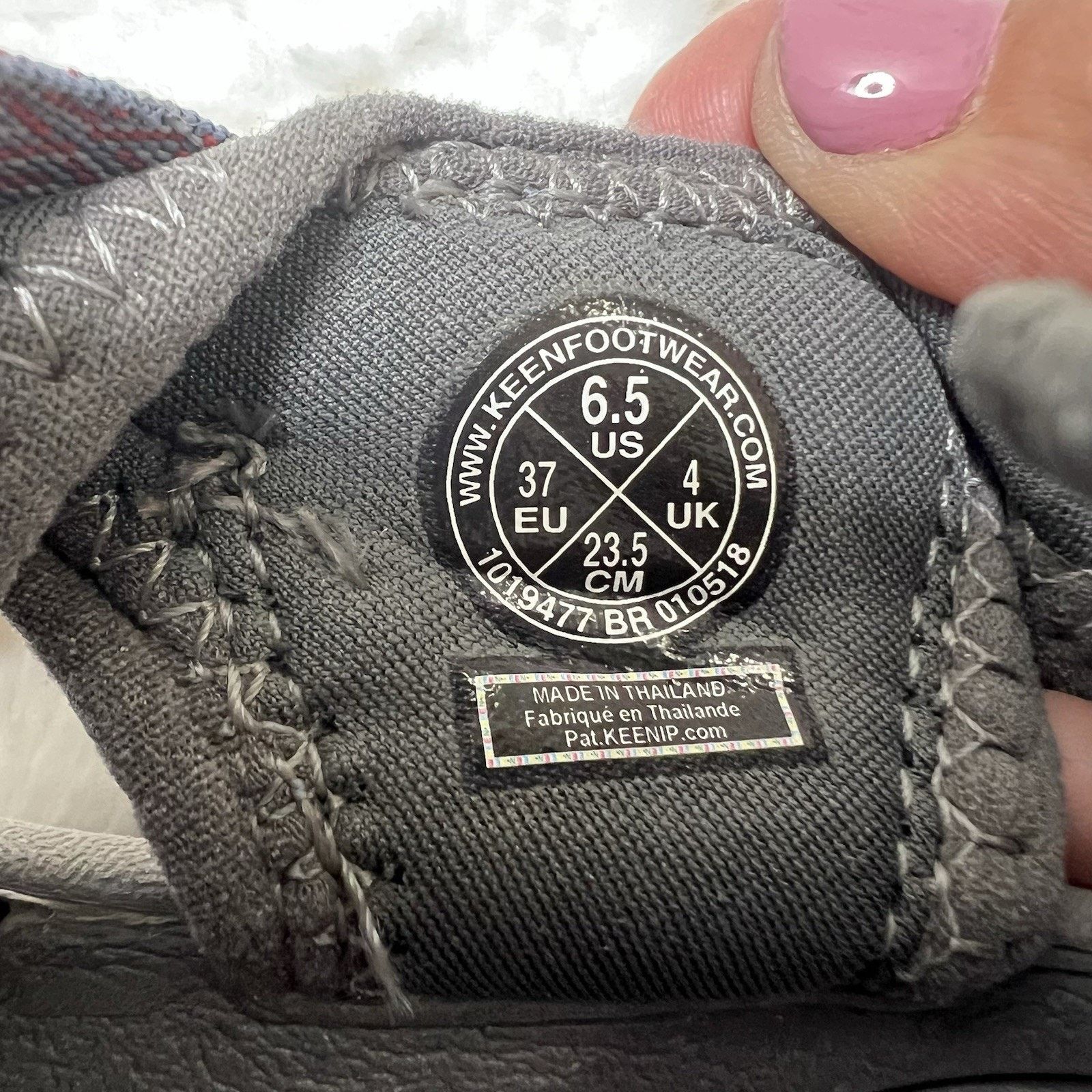 KEEN Keen WomensWhisper Black Neutral Gray Hiking Shoes 6.5 Women Size US 6.5 / IT 36.5 - 8 Thumbnail