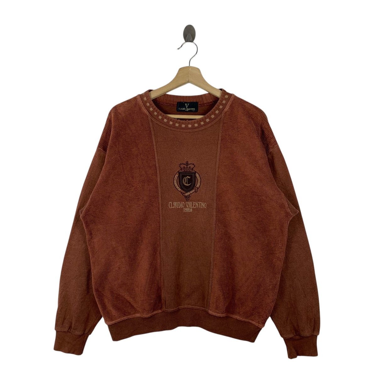 Vintage CLAUDIO VALENTINO Paris Center Logo Embroidered Sweatshirt Size US S / EU 44-46 / 1 - 1 Thumbnail