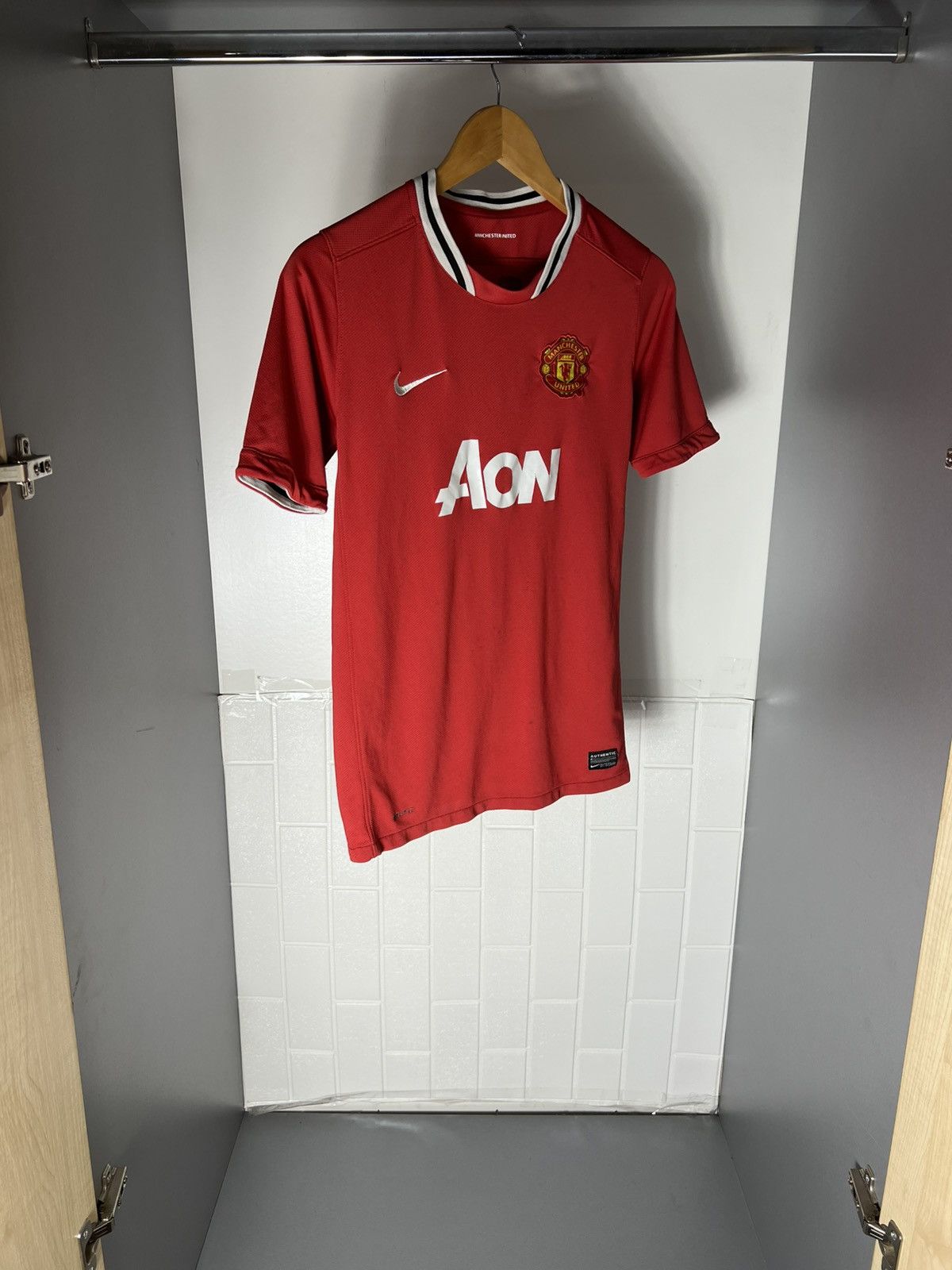 Nike VINTAGE NIKE FC MANCHESTER UNITED ENGLAND SOCCER JERSEY Y2K Size US S / EU 44-46 / 1 - 4 Thumbnail