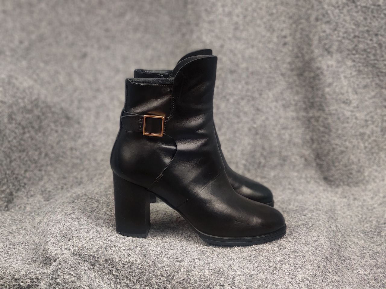 Tod's Tod's Design elegant black leather ankle Zip Boots Shoes Size US 7.5 / IT 37.5 - 4 Thumbnail