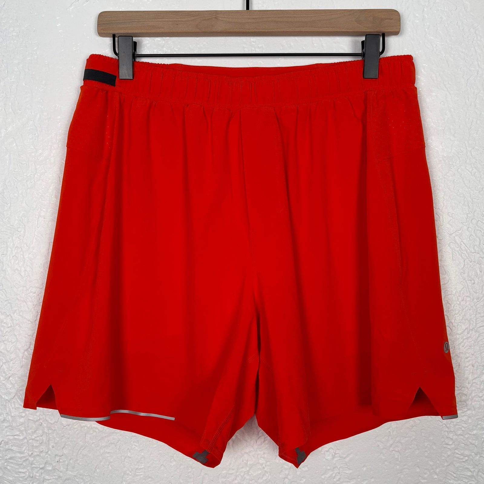 Lululemon Lululemon Men's Surge Lined Short 6" Updated Size Large Size US 30 / EU 46 - 1 Thumbnail