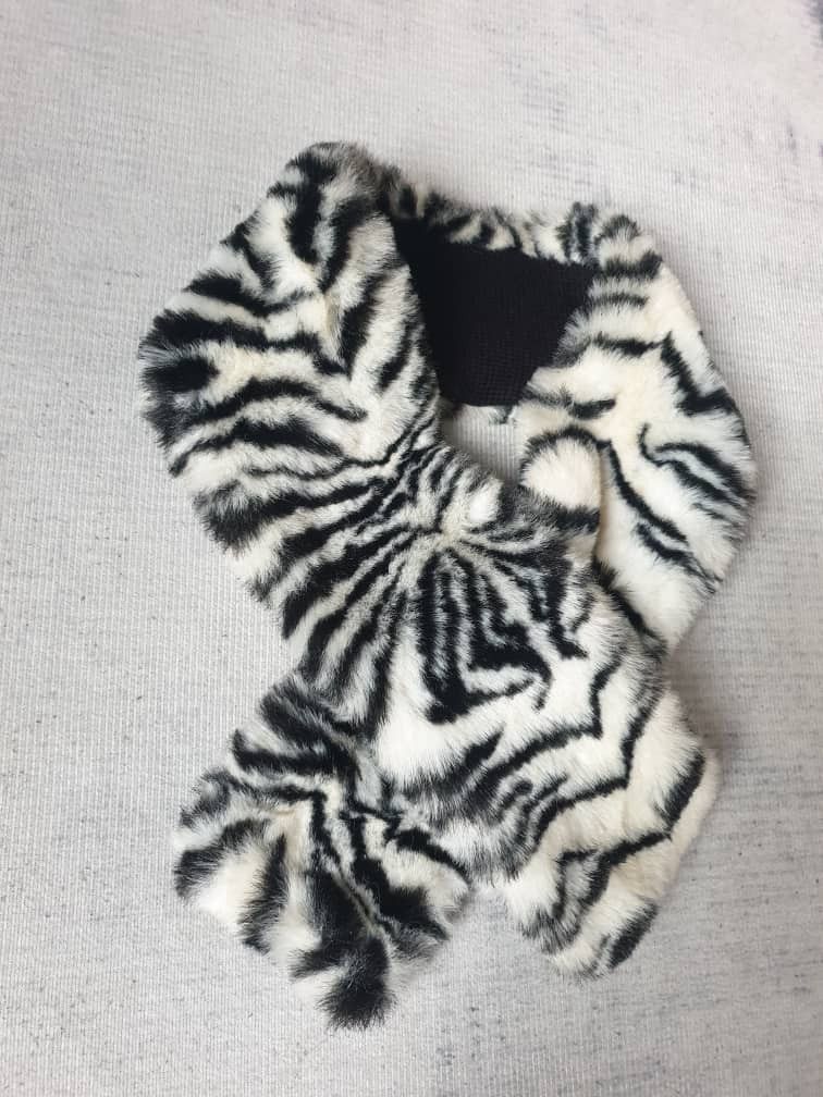 Japanese Brand Unnamed Zebra design Made in France neck warmer Size ONE SIZE - 6 Thumbnail
