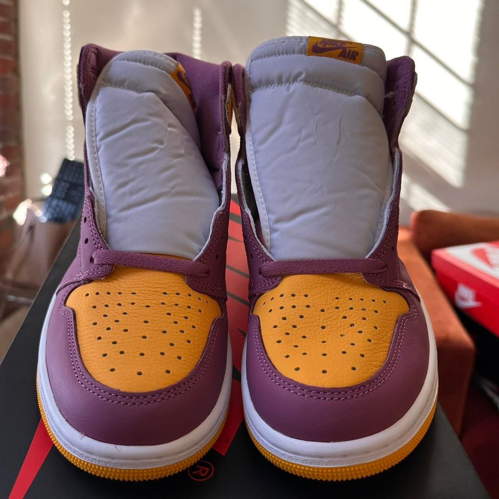 Jordan Brand × Nike Jordan 1 Retro High OG Brotherhood Size US 10 / EU 43 - 6 Thumbnail
