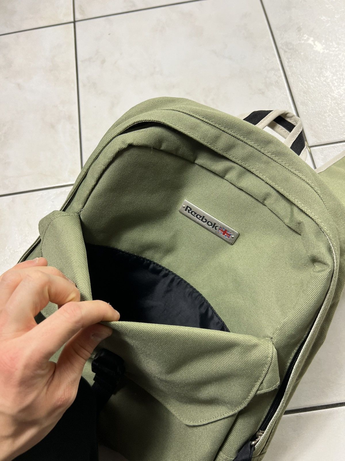 Reebok Vintage Reebok y2k crossbody sling bag phone case gorpcore Size ONE SIZE - 7 Thumbnail