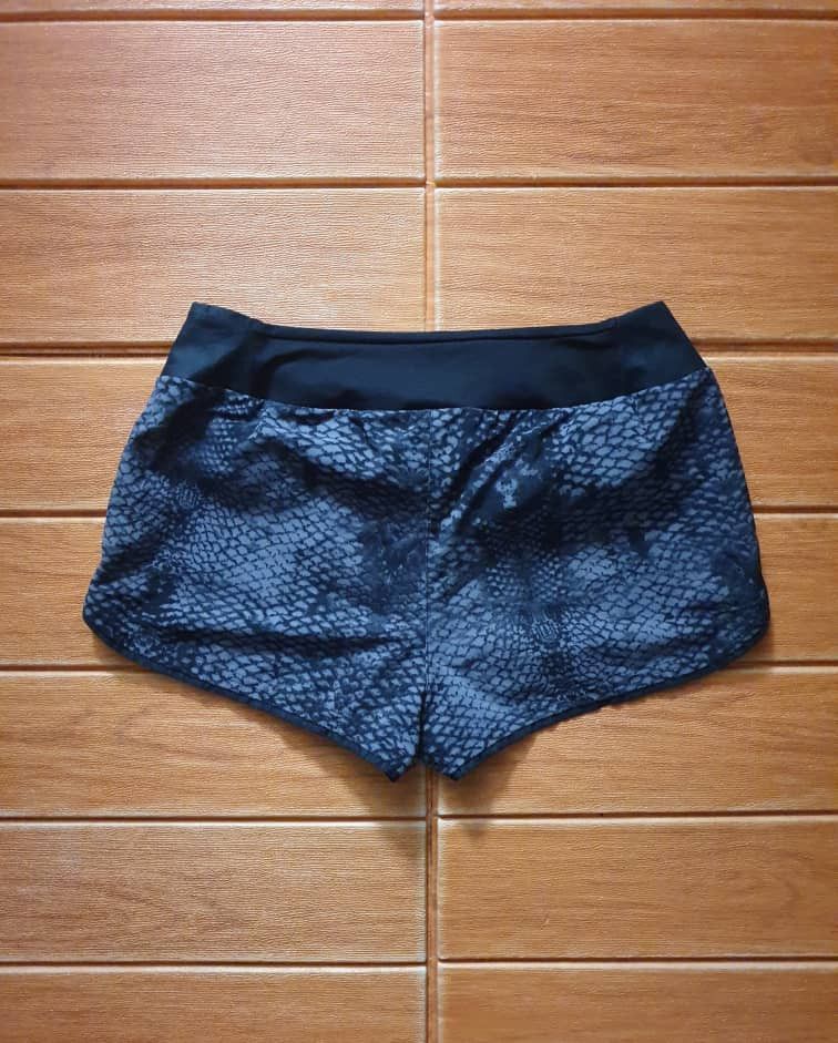 Adidas Adidas training snake short pant Size 28" / US 6 / IT 42 - 9 Thumbnail