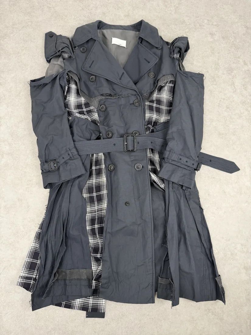 Maison Margiela Maison Margiela Grey Sample Destructured Ripped Trench Coat Size US S / EU 44-46 / 1 - 1 Thumbnail