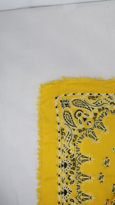 Saint Laurent Paris o1rshd1 Size: OS / Grand Rectangle Bandana Scarf in Yellow Size ONE SIZE - 4 Thumbnail