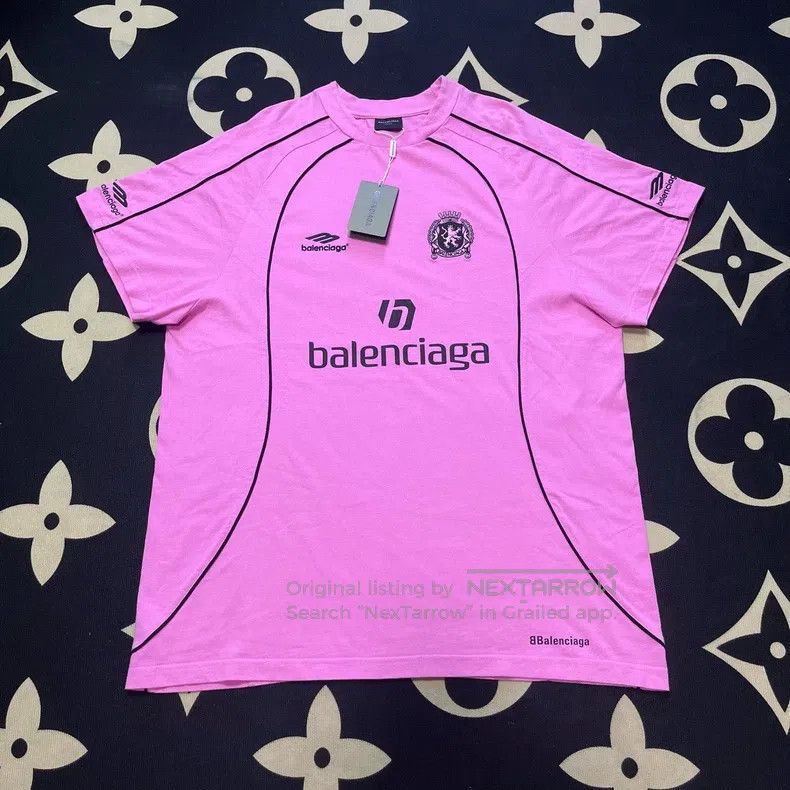 Balenciaga Balenciaga Pink Manchester United Football Embroidered Sho Size US S / EU 44-46 / 1 - 1 Thumbnail
