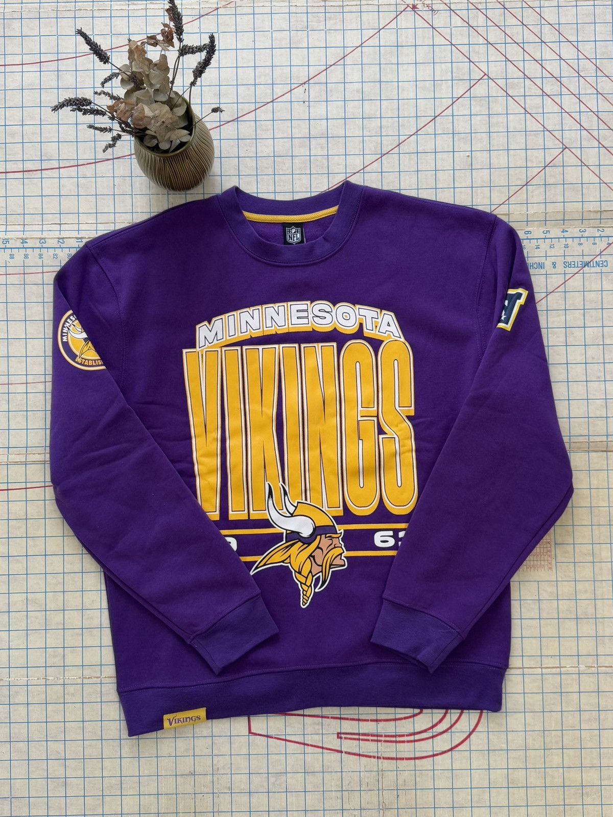 NFL NWT NFL Team Apparel Minnesota Vikings Crewneck Sweater Lar Size US L / EU 52-54 / 3 - 7 Thumbnail