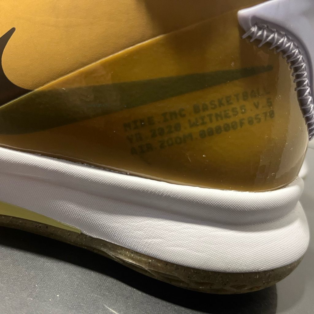 Nike Nike LeBron witness 5 Size US 5 / EU 37 - 6 Thumbnail