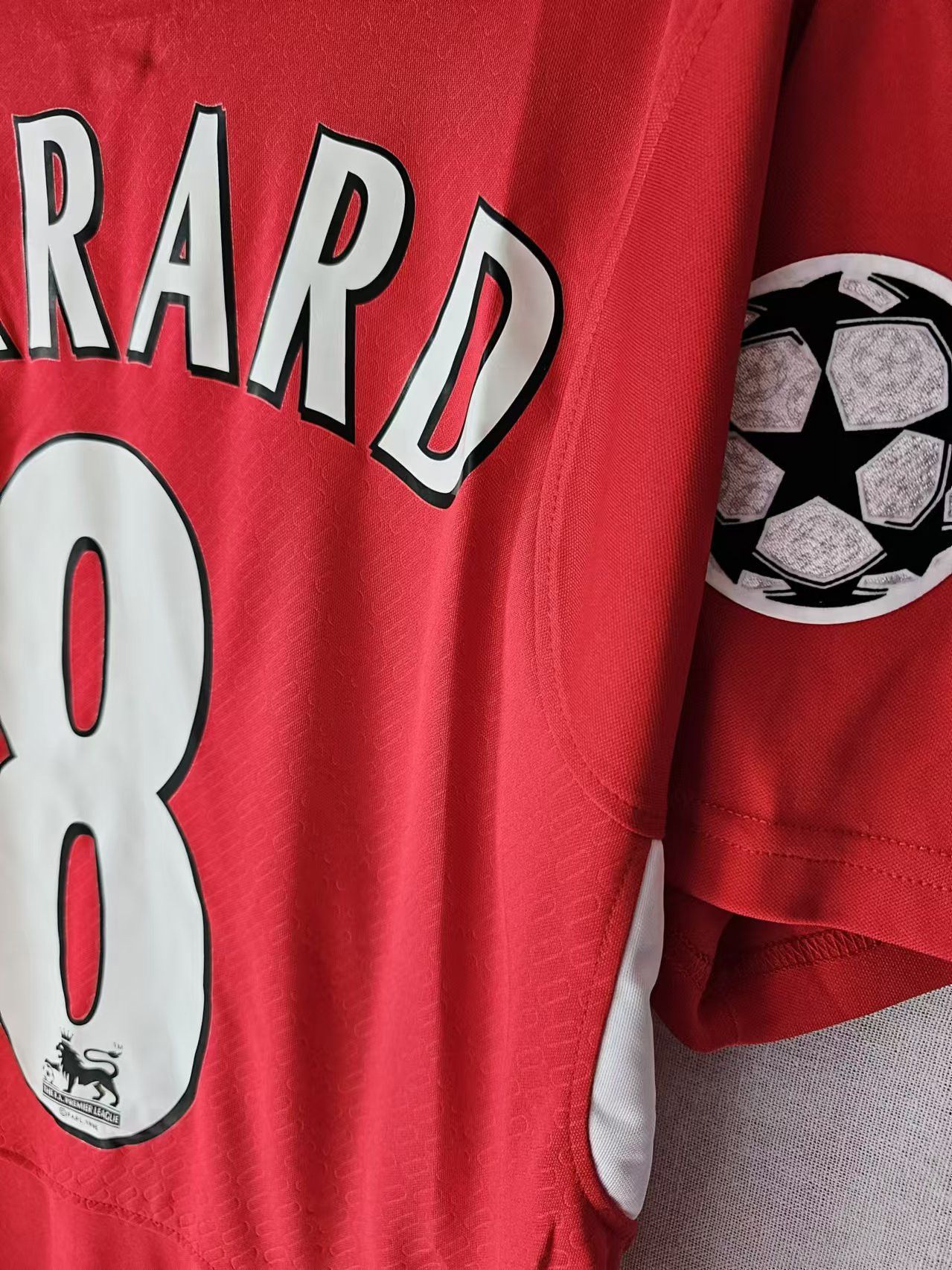 2005 Liverpool #8 Steven Gerrard Jersey