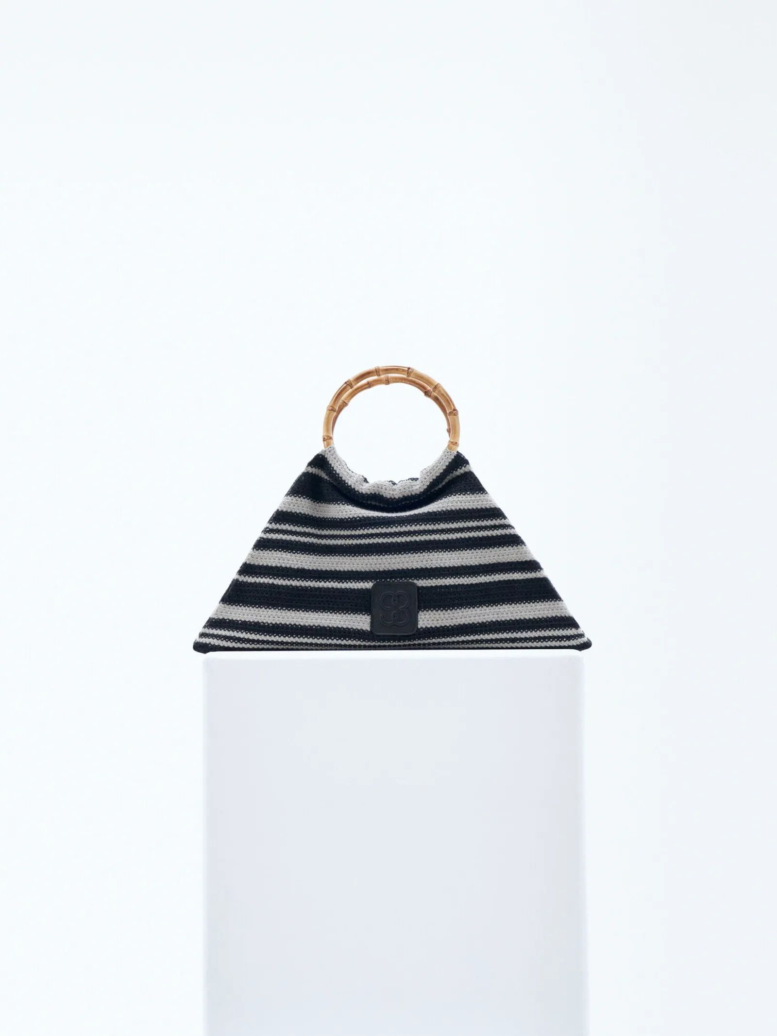Filippa K Filippa K The Bamboo Crochet Bag Bucket Bag Size ONE SIZE - 1 Thumbnail