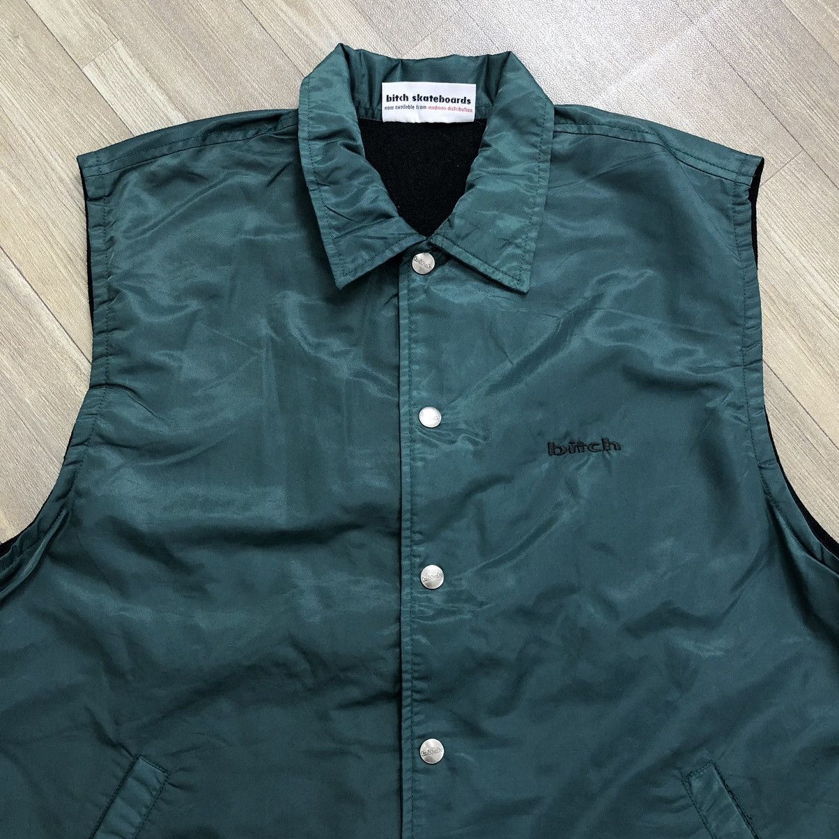 Powell Peralta × Vintage Vintage 90s Bitch Skateboard Green Vest Size US M / EU 48-50 / 2 - 2 Thumbnail