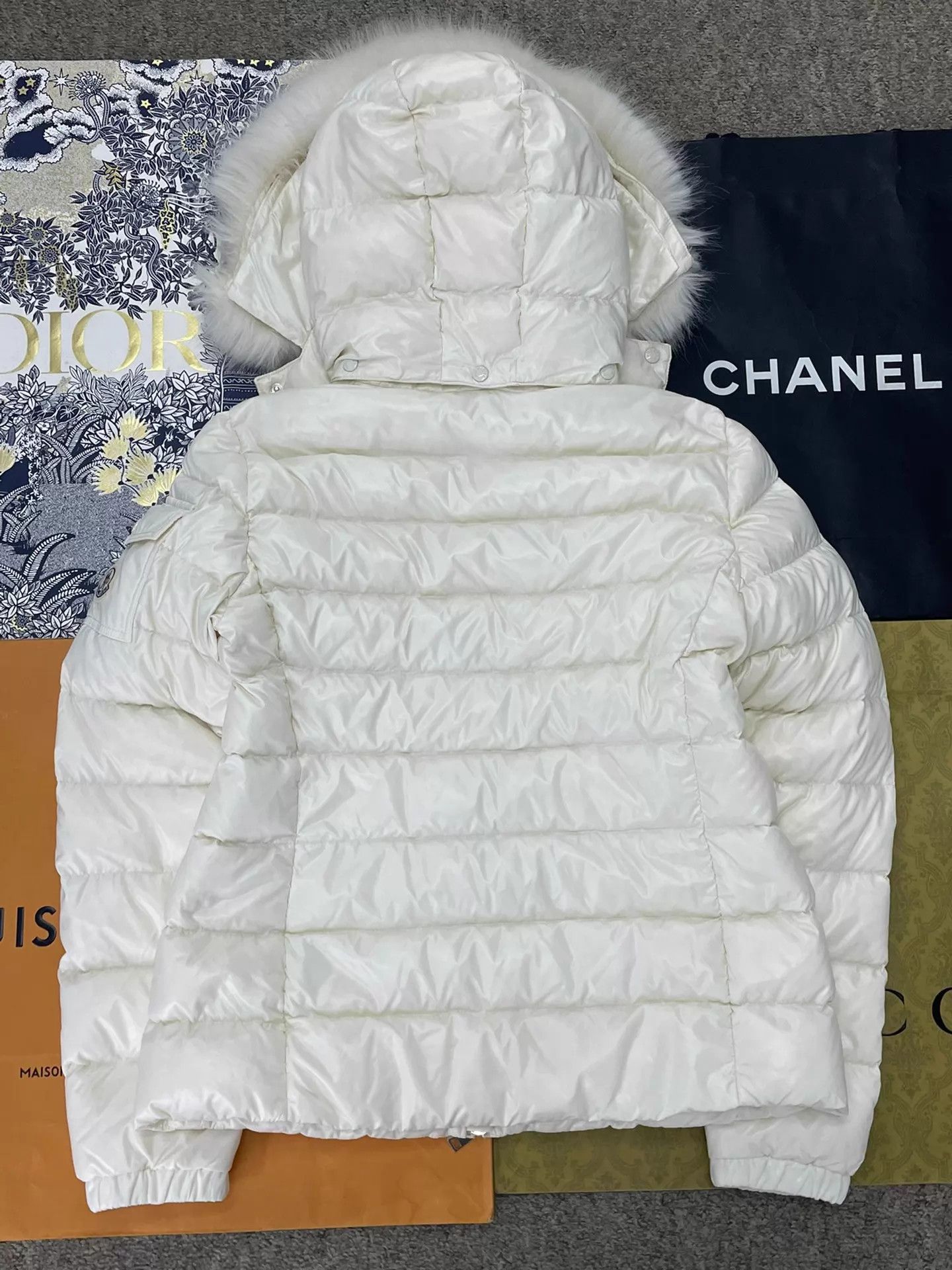 Moncler Moncler Badyfur White Fox Fur Trim Detach Hood 3 Size M / US 6-8 / IT 42-44 - 3 Thumbnail