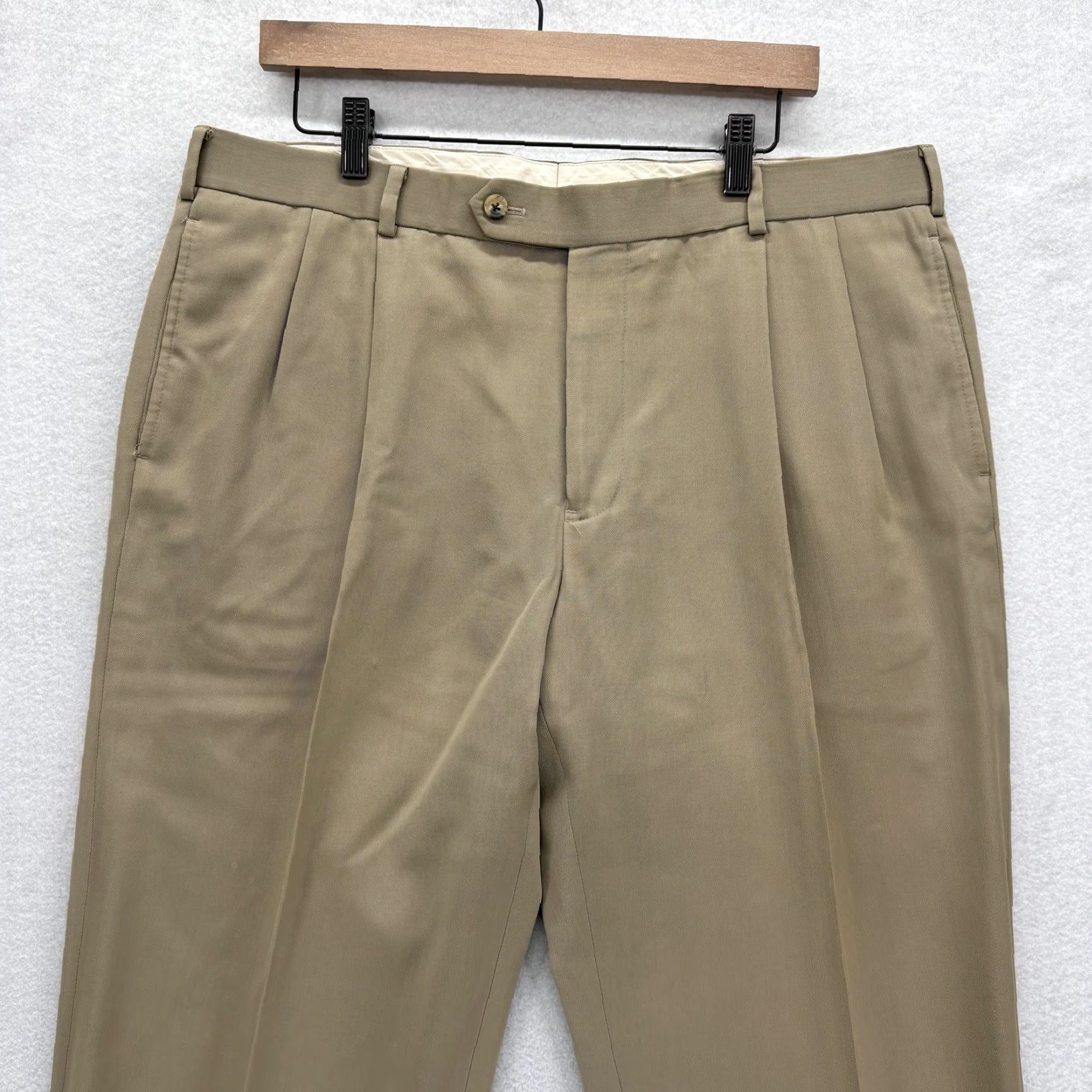 Brooks Brothers Brooks Brothers Madison Dress Pants Mens 38x28 Beige Wool Pleated Cuffed Short Size US 38 / EU 54 - 2 Thumbnail