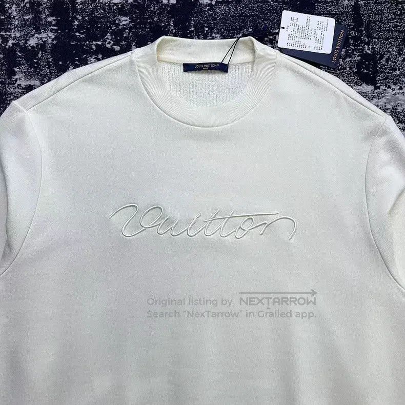 Louis Vuitton Louis Vuitton 25 Latest Cursive Letter logo Sweatshirt Size US XL / EU 56 / 4 - 3 Thumbnail