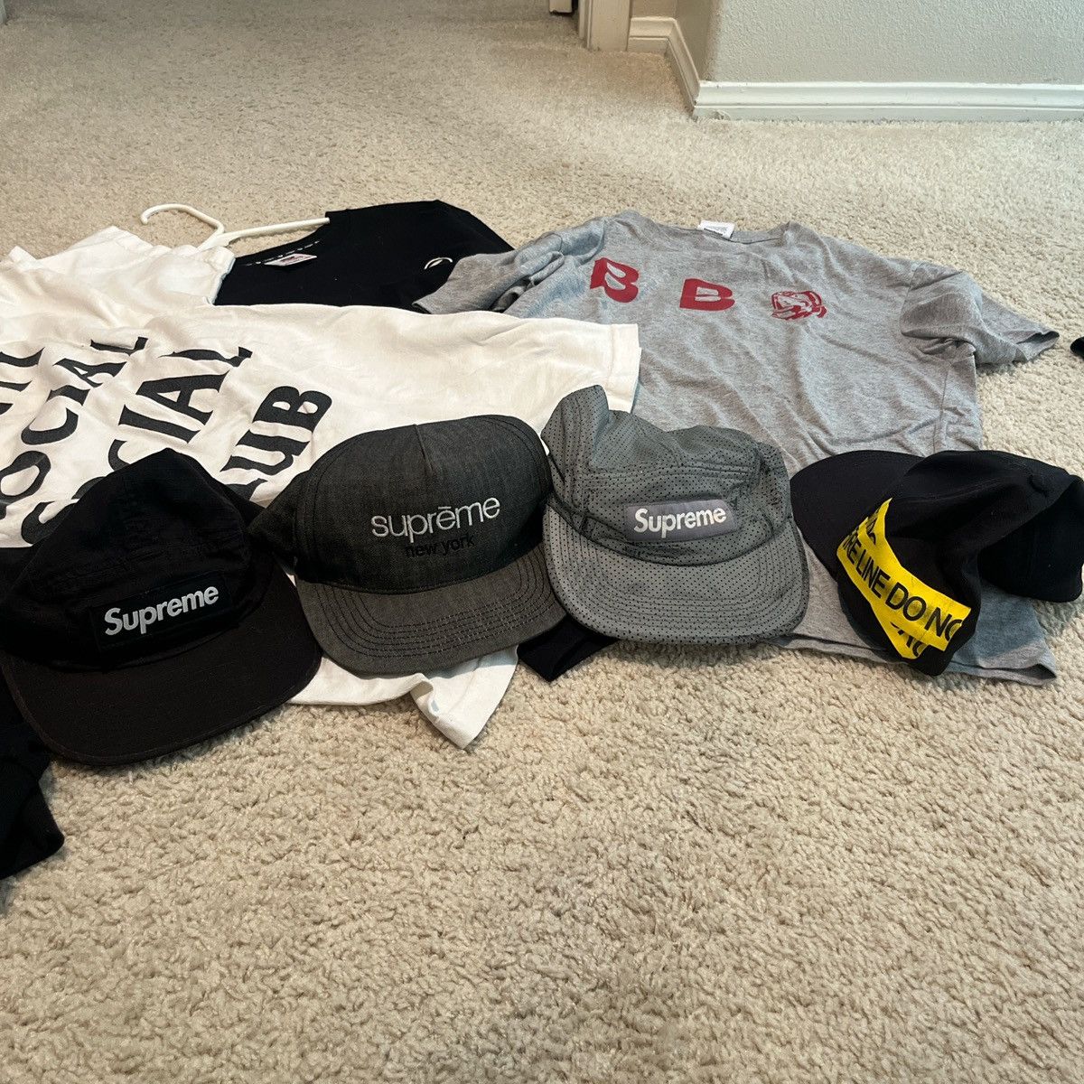 Supreme Streetwear Bundle Size US M / EU 48-50 / 2 - 5 Thumbnail