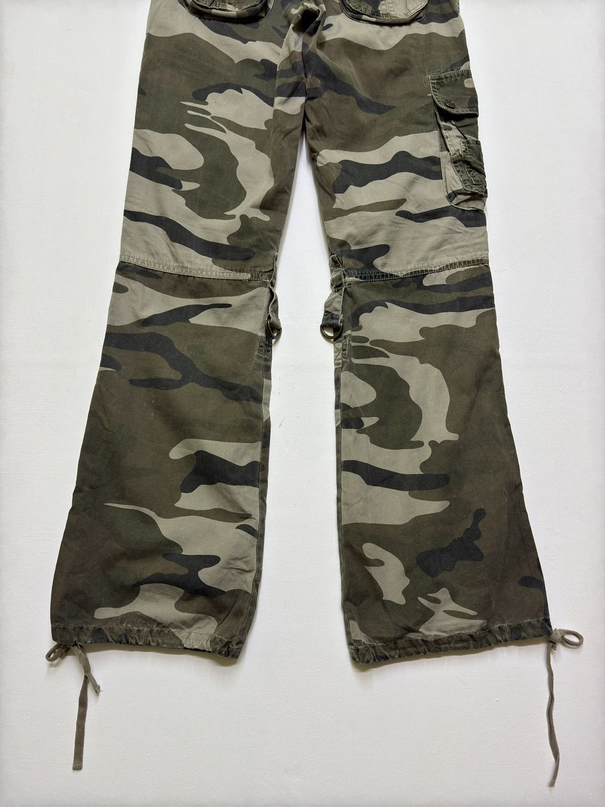 Japanese Brand Flare Camo Tactical Multi-Pocket Low Rise Raspberry Style Size US 27 - 11 Thumbnail
