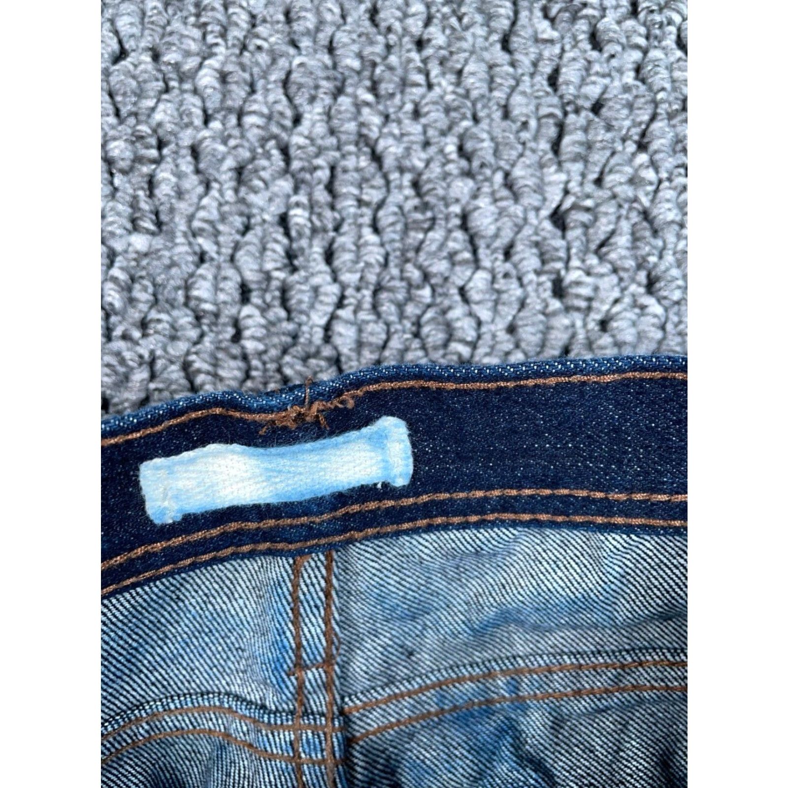 The Unbranded Brand VINTAGE The Unbranded UB101 Skinny Jeans Men's 30 Dark Blue Denim Selvedge 5-Pocket 32 Inseam Adult Mens Skinny Fit Size US 30 / EU 46 - 4 Thumbnail