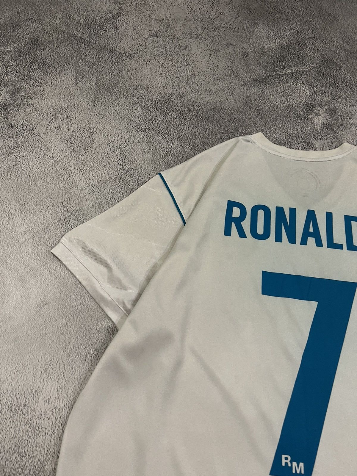 Vintage Vintage Y2k Real Madrid Ronaldo 7 Soccer Jersey Size US XXL / EU 58 / 5 - 12 Thumbnail
