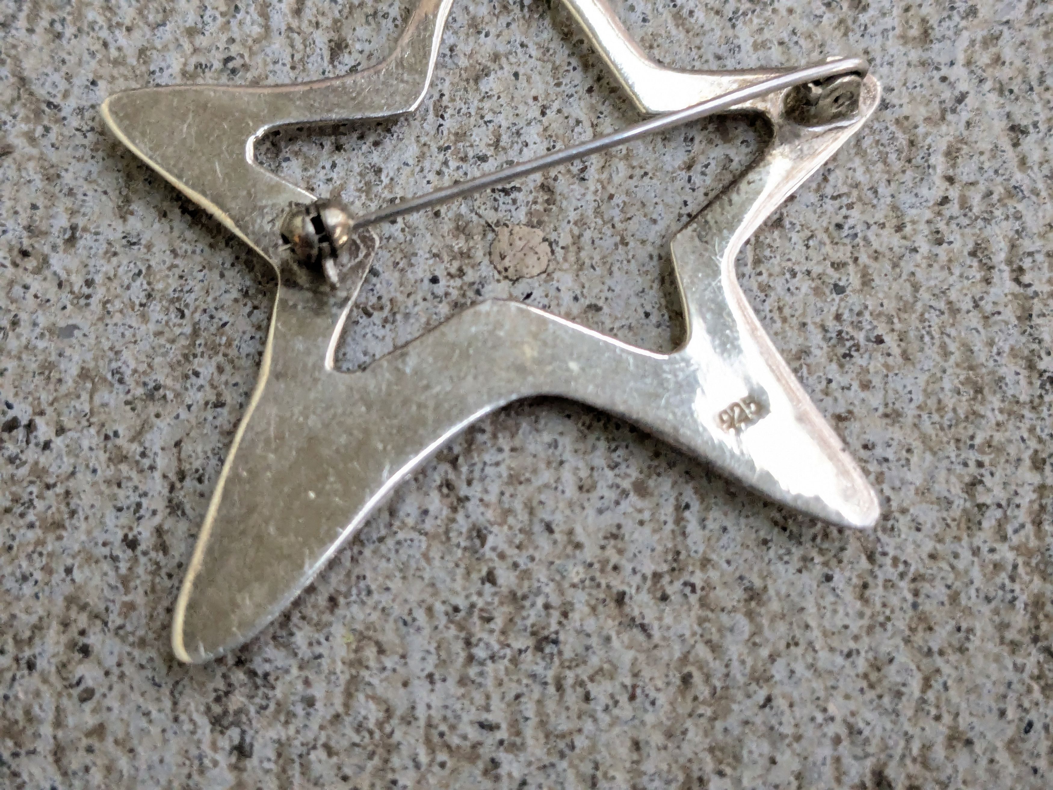 Vintage Vintage Sterling Silver Brooch Pin Star Hollow Puffy Size ONE SIZE - 5 Thumbnail