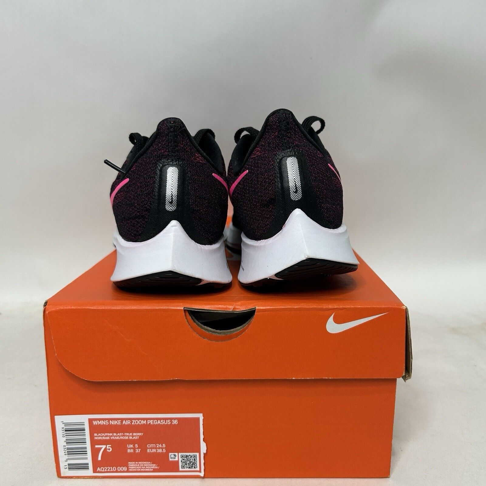 Nike Nike Air Zoom Pegasus 37 WMNS “True Berry Pink Blast” 2024 Size US 7.5 / IT 37.5 - 4 Thumbnail
