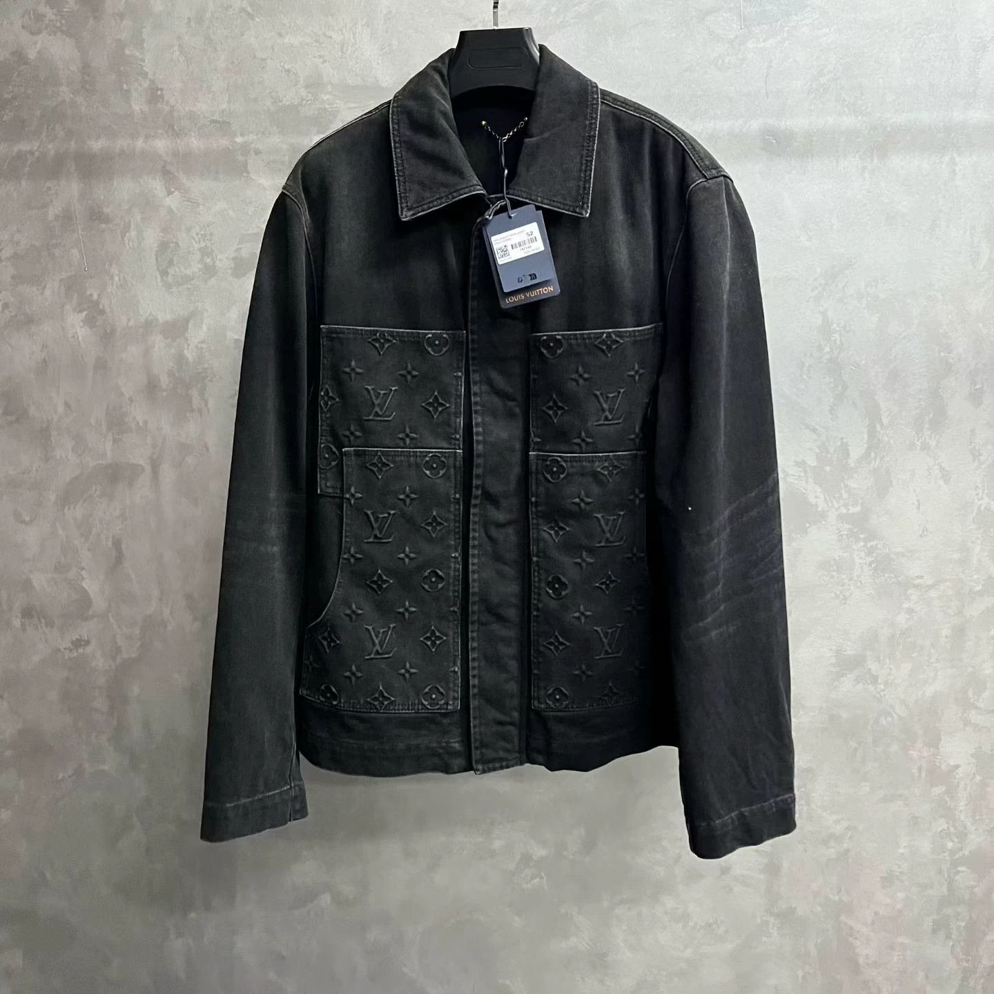 Louis Vuitton Louis Vuitton Black Designer Casual Size 4XL / US 24-26 - 1 Thumbnail