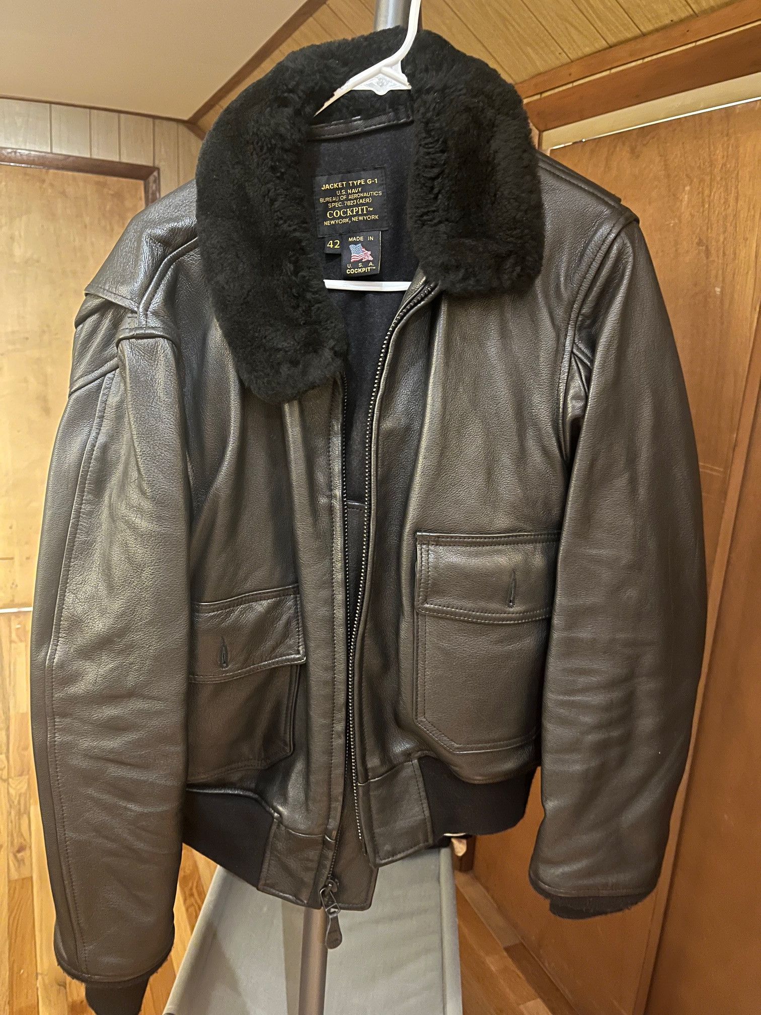 Cockpit USA [Gently Used] Black Leather G-1 Military Spec Jacket Z21E013 Size US XL / EU 56 / 4 - 1 Thumbnail