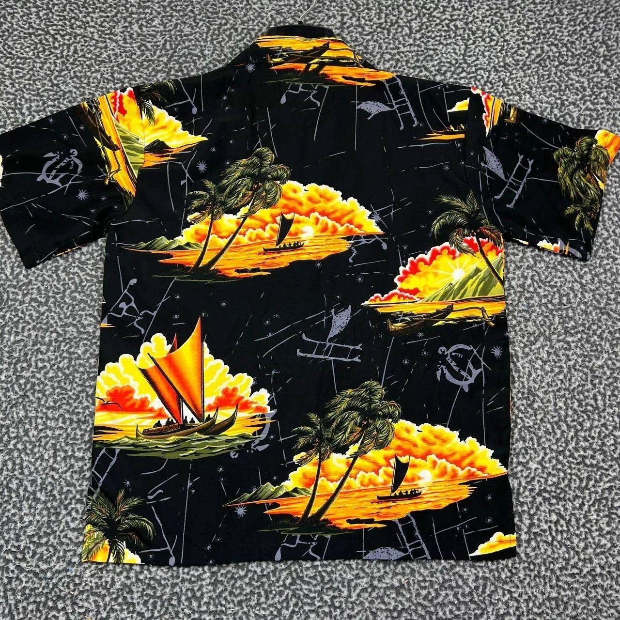Other Makani Hawaiian S Microfiber Sunset Palm Tree Canoe Print Size US S / EU 44-46 / 1 - 2 Thumbnail