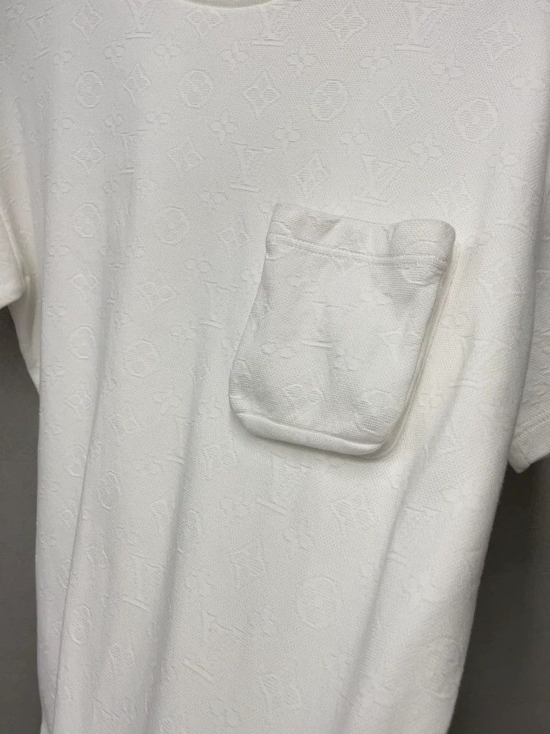 Louis Vuitton Louis Vuitton white pocket and full print of old flower sh Size US S / EU 44-46 / 1 - 5 Thumbnail